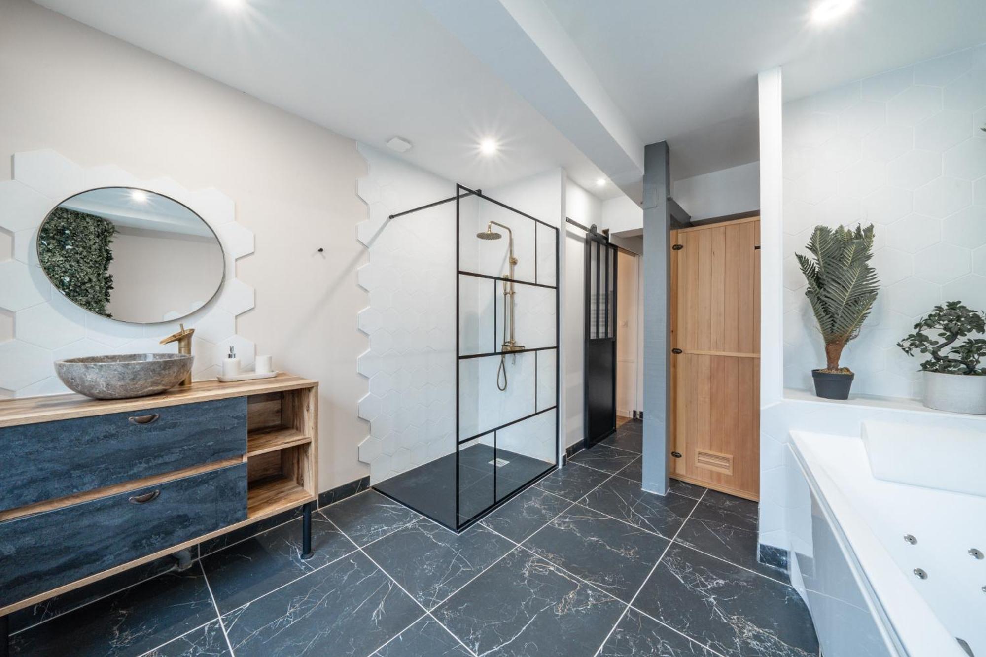 L'Evasion Amboise, Sauna Jacuzzi Luaran gambar